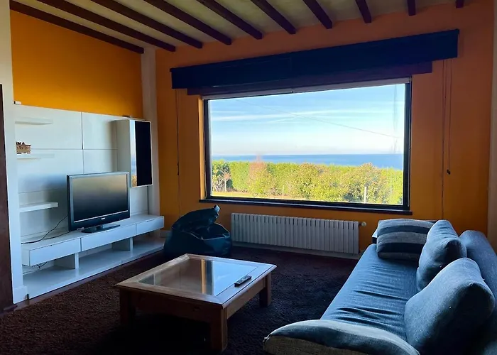 Magnifica Mirando Al Mar *