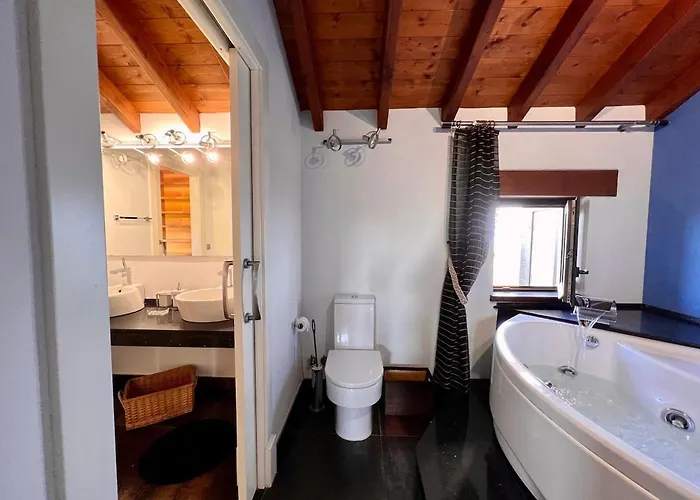 Magnifica Mirando Al Mar *